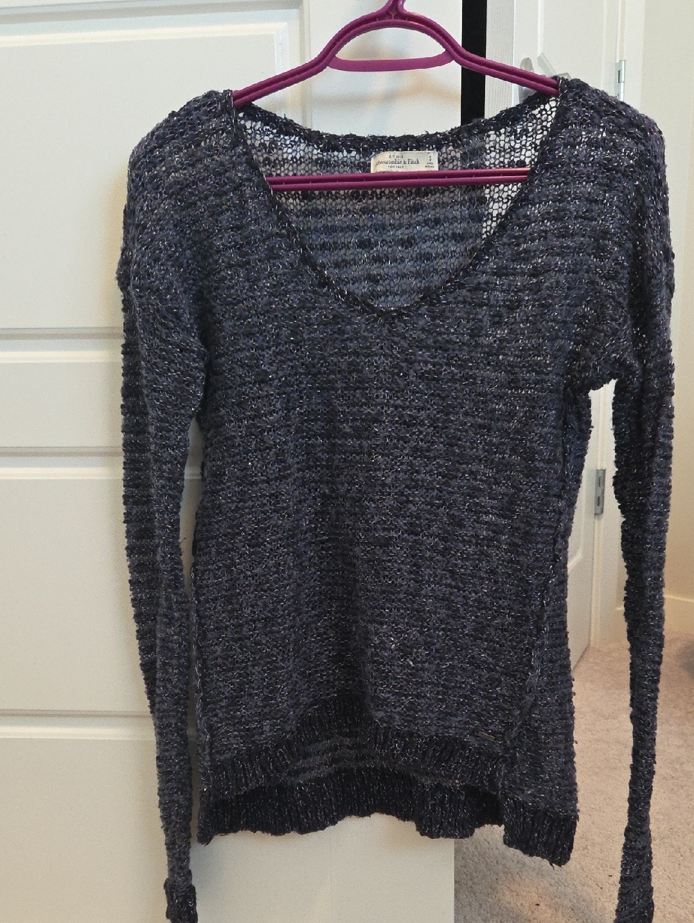 Women’s V-Neck Long Sleeve Sweater - Blue Silver